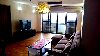 Condos for rent Bangkok University : 🔥🔥🔥 FOR RENT condo , Las Colinas , nice view , high floor , MRT-Sukhumvit , Khlong Toei Nuea , Watthana , Bangkok , CX-52858 ✅ Live chat with us ADD LINE @connexproperty ✅ 🔥🔥🔥