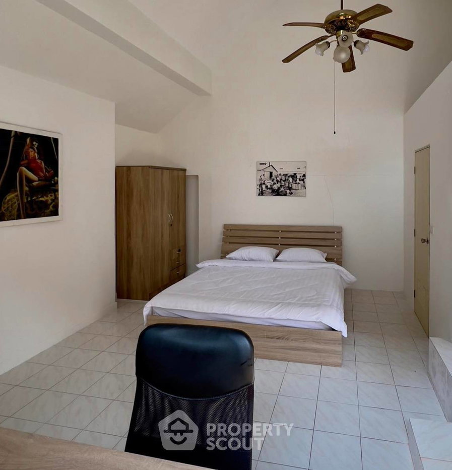 picture 10-BR House close to Pattaya (ID 2790727) - 11/12