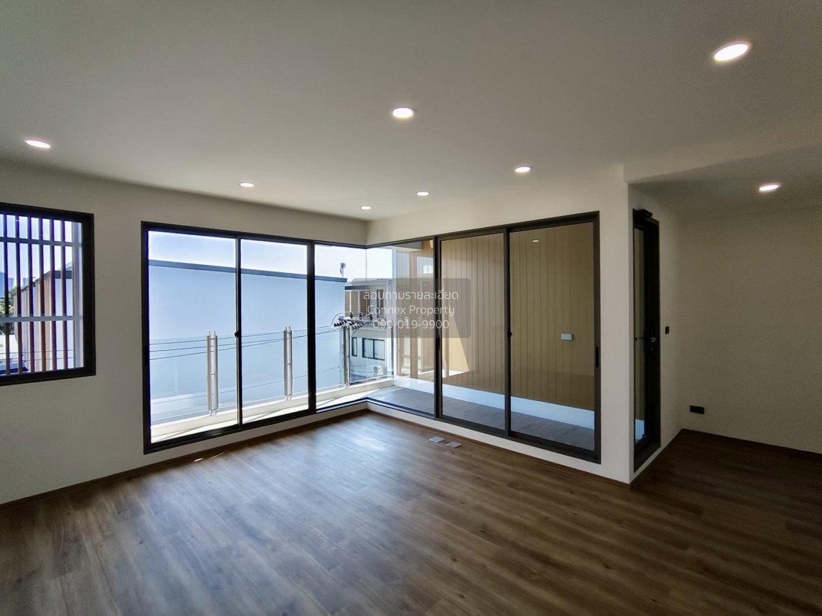 รูป ขายทาวน์เฮ้าส์/ทาวน์โฮม ชิเซน พัฒนาการ 32 สวนหลวง เขต สวนหลวง กรุงเทพ CX-150848 ✅ ทักไลน์ @connexproperty ตอบทันที ทีมงานมืออาชีพ ✅ - รูปที่ 12/12