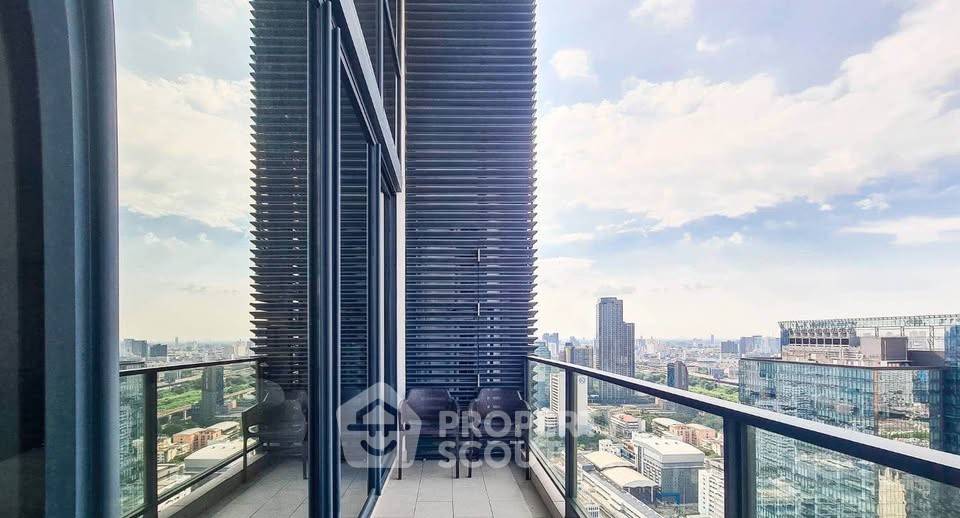 รูป คอนโด 3-ห้องนอน ที่ เดอะ ลอฟท์ อโศก ใกล้ MRT เพชรบุรี (ID 2421838) - รูปที่ 3/6