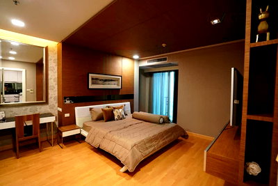 Condos for rent Bangkok University : For Rent Condo NUSASIRI GRAND Building A, Floor 18,2 bed room, Room size 80.00 sqm