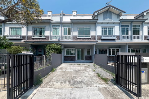 อินดี้ บางใหญ่ 2 สภาพดี พร้อมอยู่ ใกล้เซ็นทรัล เวสต์เกต