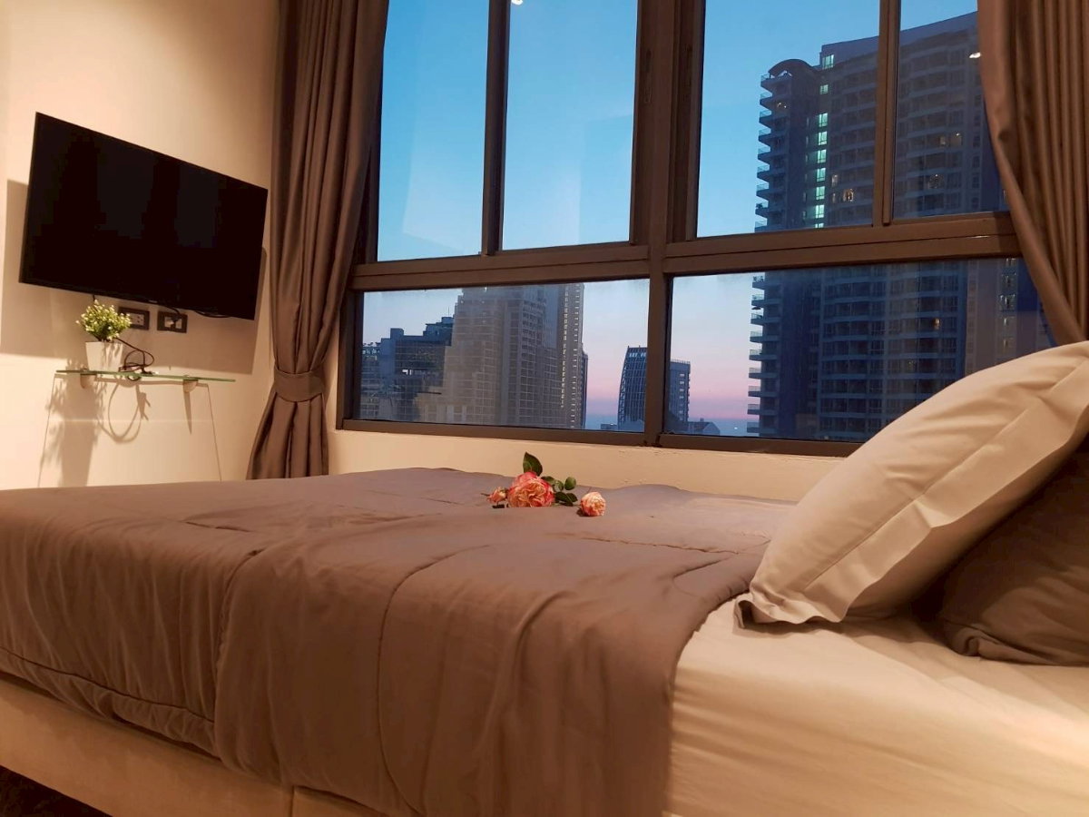 รูป ขายคอนโดวิวทะเล 1 ห้องนอน เดอะ พอยท์ พระตำหนัก (The Point Pratumnak) - รูปที่ 7/18