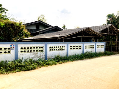 Land for sale Chiang Mai : LAND 422 Sq.w. Chai Prakarn Chiang Mai for 942,000