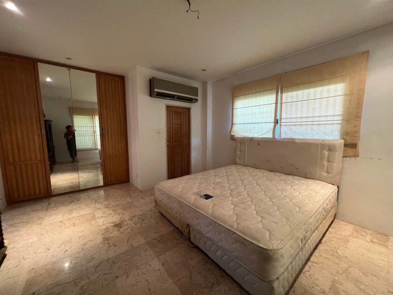 รูป ขายบ้านเดี่ยว 2 ชั้น ท่าผักซอย 4 พร้อมที่ดิน บิวท์อินทั้งหลัง เฟอร์นิเจอร์ครบ เดินทางสะดวก ใกล้ตลาดน้ำดำเนินสะดวก ต.ดอนกรวย ราชบุรี - รูปที่ 6/14