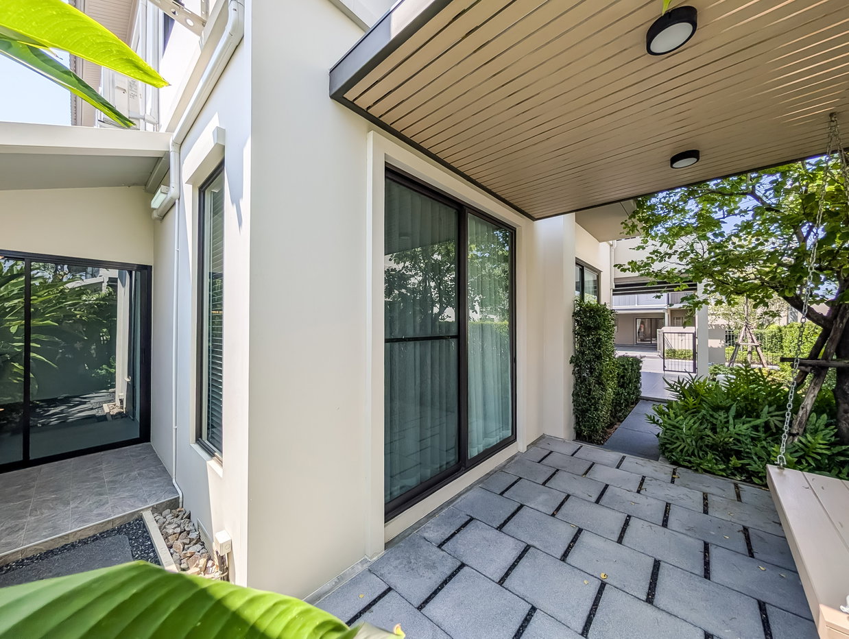picture Semi Detached House for Sale East Pattaya Rong Po Family Living - 22/23