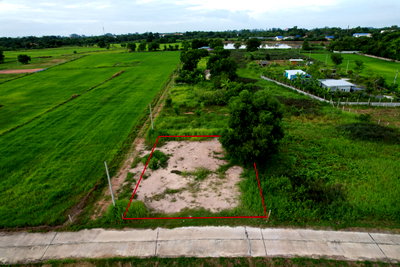 Land for sale Muang Nakhon Nayok Nakhon Nayok : Land for sale, 100 square wah, Khao Phra Subdistrict. Fully leveled, with title deed. Concrete road frontage, clear mountain view.