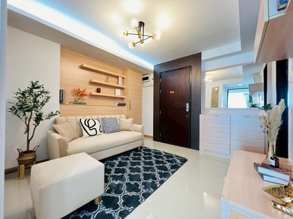 ห้องใหญ่ ติดถ.ลาดพร้าว 112-114 เลอฌ็อง พรีเมี่ยม พร้อมอยู่ ที่จอดรถเยอะมาก นัดดูห้อง 099-7829466