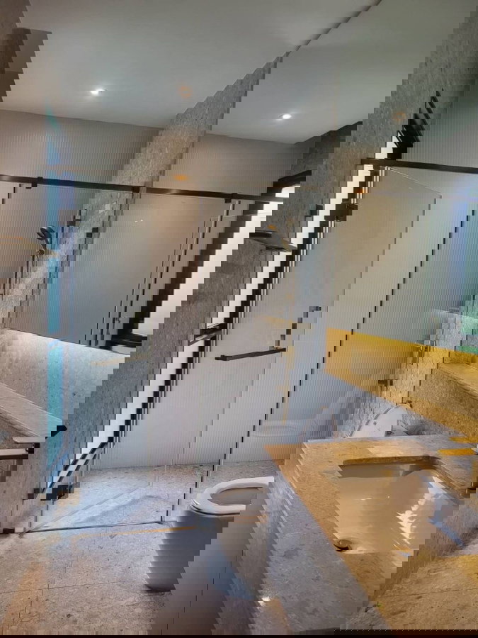 รูป WS7027 ✨ บ้านเดี่ยวหรู 3 ชั้น วิวสระว่ายน้ำ บ้านหัวมุม เพียง 250,000 บาท/เดือน 💰💰 - รูปที่ 21/27