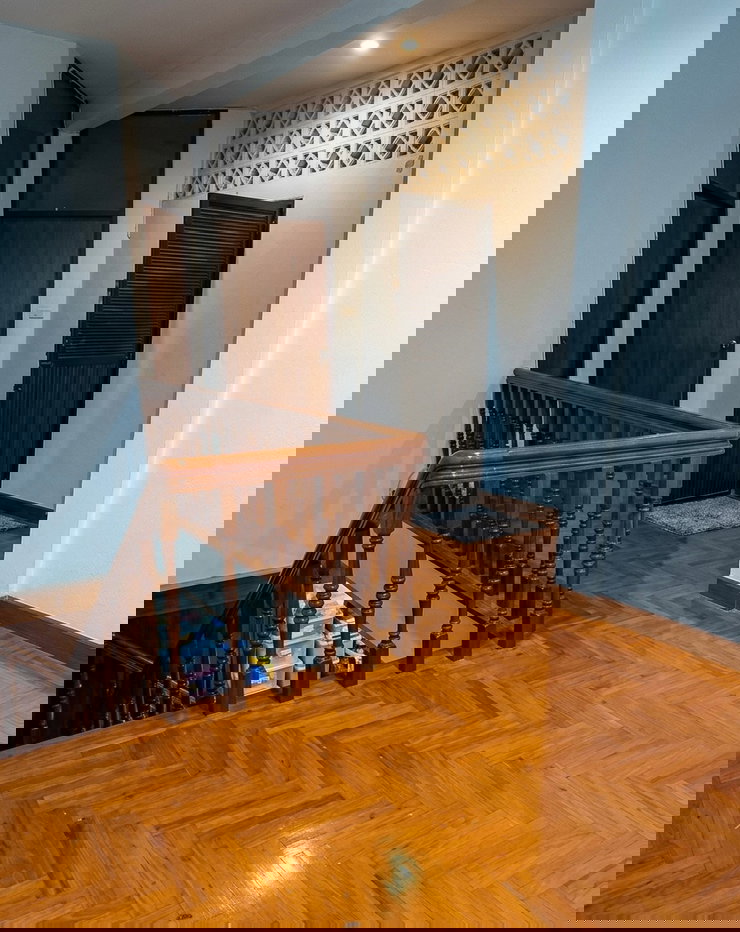 รูป  🔥 ให้เช่าทาวน์เฮ้าส์สุดพรีเมียม ใจกลางรัชดา-พระราม 9 🔥  💰 ราคาเช่า 30,000บาท เฟอร์นิเจอร์ครบพร้อมอยู่ เช่น อ่างอาบน้ำ ซิงค์ โทรทัศน์ ตู้เย็น - รูปที่ 4/5