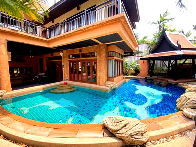บ้านเดี่ยว ชลบุรี : 4 Bedroom Pool Villa for Sale Na Jomtien