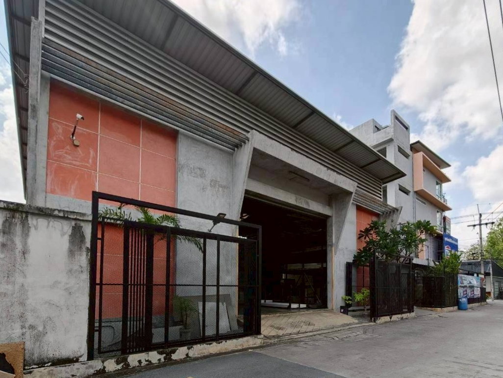 รูป ให้เช่า สำนักงาน อาคารพาณิชย์ 3 คูหา พร้อมโกดัง ลาดพร้าว101 โยธินพัฒนา เนื้อที่ 180 ตร.ว. พื้นที่ใช้สอย 905 ตรม. ใกล้เลียบด่วน - รูปที่ 30/32