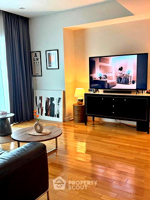 Condos for rent BTS Asok : 3-BR Condo at Millennium Residence @ Sukhumvit Condominium near BTS Asok (ID 2789847)