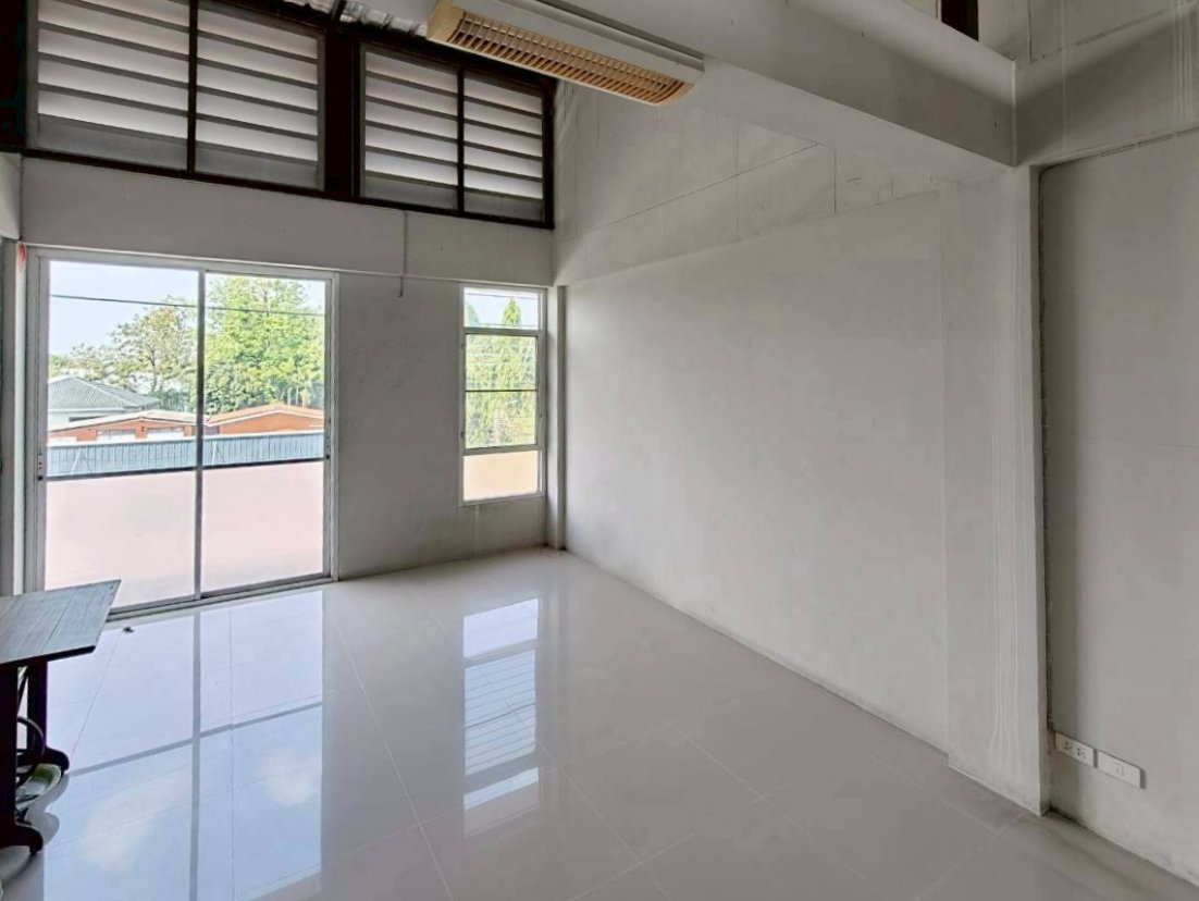 รูป ให้เช่า สำนักงาน อาคารพาณิชย์ 3 คูหา พร้อมโกดัง ลาดพร้าว101 โยธินพัฒนา เนื้อที่ 180 ตร.ว. พื้นที่ใช้สอย 905 ตรม. ใกล้เลียบด่วน - รูปที่ 6/32