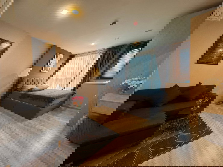 รูป 📍XT Huaikhwang✨คอนโดหรูห้วยขวาง แต่งครบพร้อมอยู่ (1 ห้องนอน ขนาด 30 ตรม.) เช่าเพียง 16,000/เดือน ▫️Line: @sanhaproperty📲095-6922871 - รูปที่ 2/10