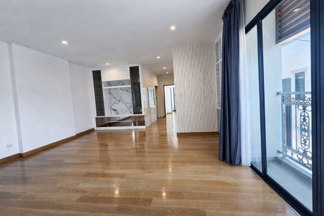 รูป บ้านเดี่ยว 3 ชั้น 4แอร์ 4–5นอน 72 ตร.วา 360 ตร.ม. ลดราคาครั้งที่ 3 25% 35,999 B-M ฉิมพลี ใกล้สถานีรถไฟตลิ่งชัน 600 ม. - รูปที่ 3/8