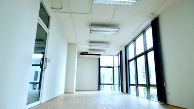 Office for rent Bangkok : WS7037 🏢 Office space for rent, 50 sq.m., Sathorn area, near BTS Chong Nonsi ✨Only 30,000 THB/month
