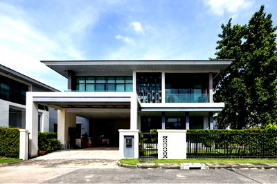 Houses for sale Bangkok : Setthasiri Pattanakarn(99 sqw.) 14.5 m. 