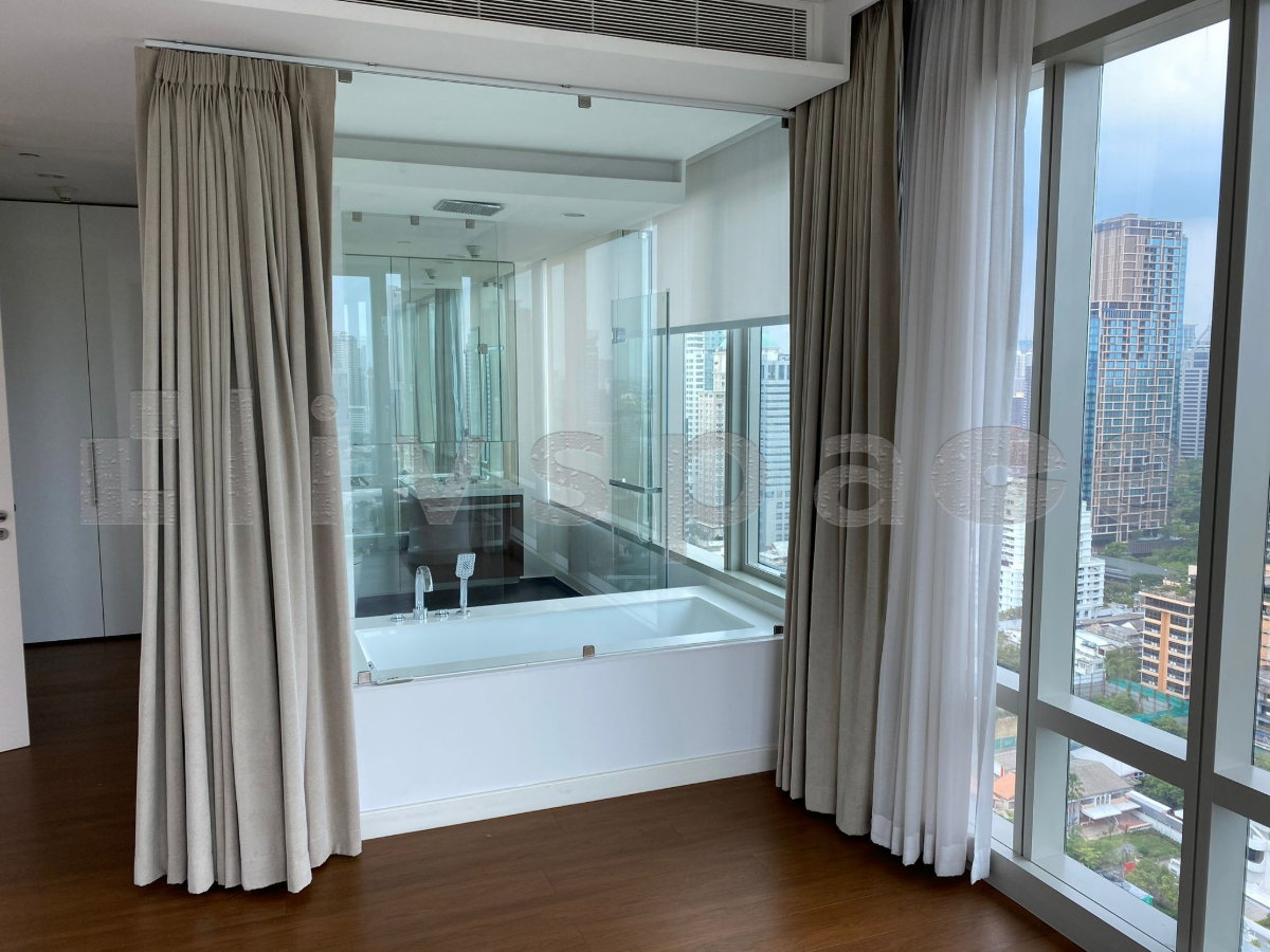 รูป ▚ LI110ツ ให้เช่า: 185 Rajadamri 3BR 200sqm. 180K ✨ วิวสวนลุมพินี ชั้นสูง ห้องเปล่าราคาดี ยูนิตหายากในโครงการหรู 🏙️ - รูปที่ 6/10