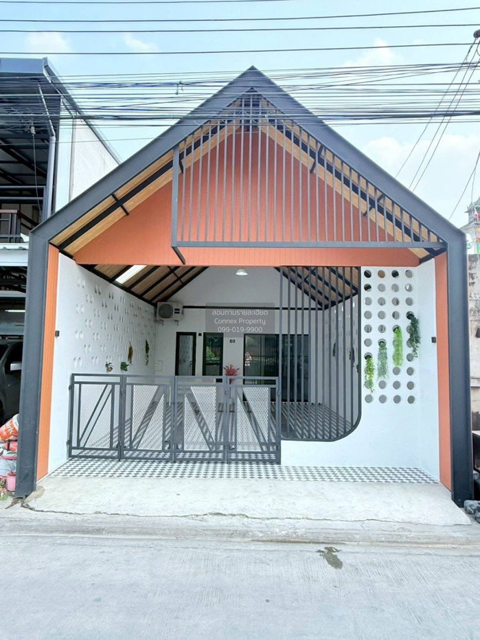 รูป ขายทาวน์เฮ้าส์/ทาวน์โฮม เพชรไพลิน พระยาสุเรนทร์ 35 รีโนเวทใหม่ บางชัน เขต คลองสามวา กรุงเทพ CX-150851 ✅ ทักไลน์ @connexproperty ตอบทันที ทีมงานมืออาชีพ ✅ - รูปที่ 1/12