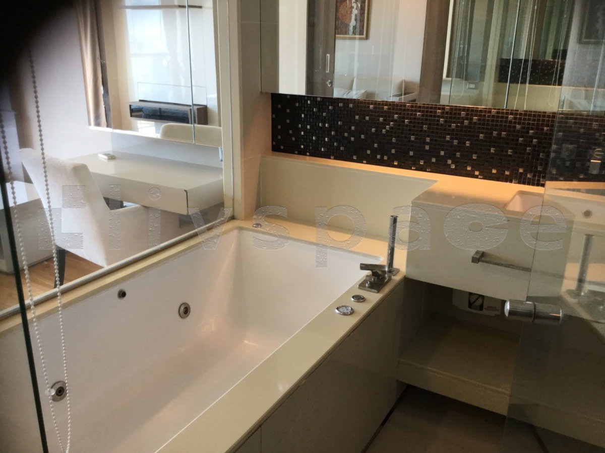 รูป ▚ LI116ツ ให้เช่า: The Address Sathorn 1BR 57sqm. 35K ✨ วิวแม่น้ำ ชั้นสูง ไซส์ใหญ่พิเศษ ระบบรักษาความปลอดภัยระดับ Top 🏙️ - รูปที่ 11/11