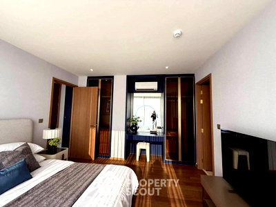 Condos for rent : 3-BR Condo at Via 34 near BTS Thong Lor (ID 2790743)