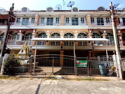 TOWN HOUSE 50 Sq.w. Taling Chan Bangkok for 9.1M