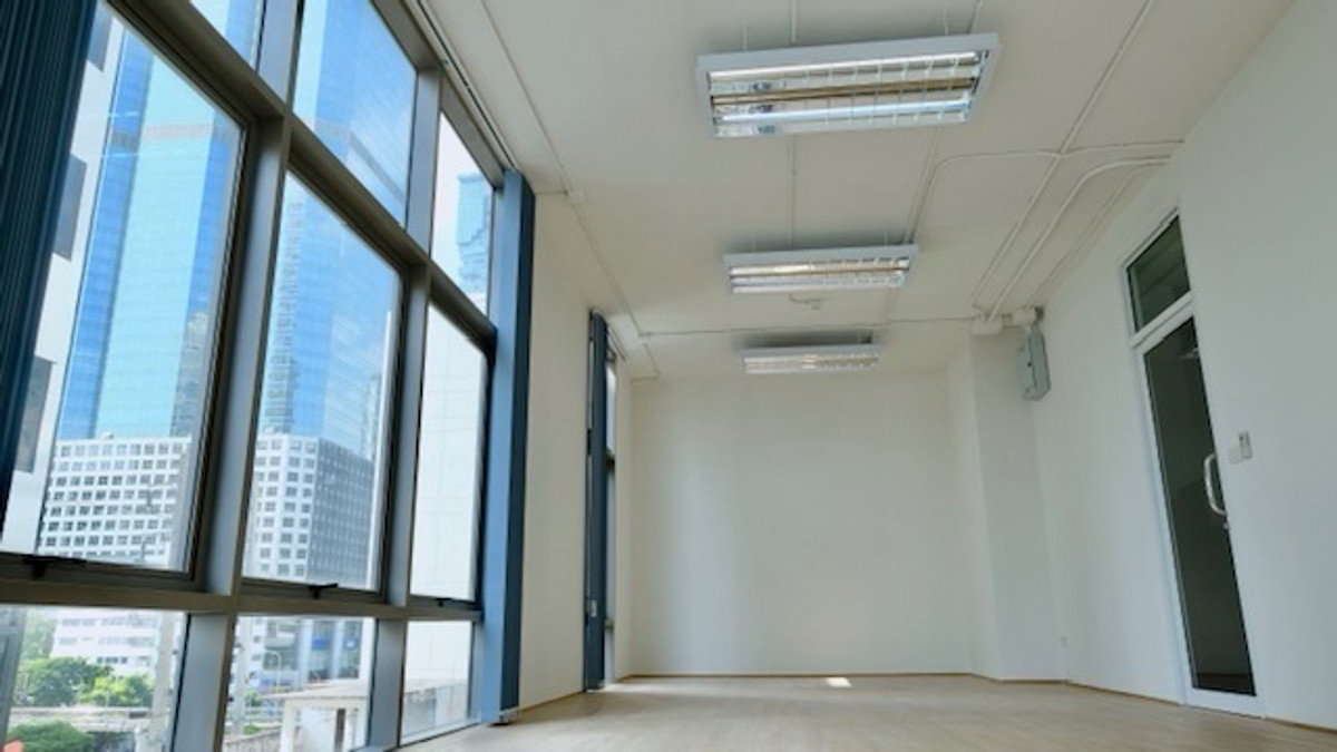 รูป WS7037 🏢 ให้เช่าสำนักงาน 50 ตร.ม. ย่านสาทร ใกล้ BTS ช่องนนทรี ✨เพียง 30,000 บาท/เดือน - รูปที่ 2/6