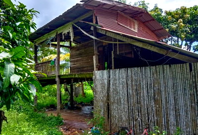 ที่ดิน อุบลราชธานี : ที่ดินพร้อมสิ่งปลูกสร้าง 816 ตร.วา อำเภอน้ำยืน อุบลราชธานี 1.4M