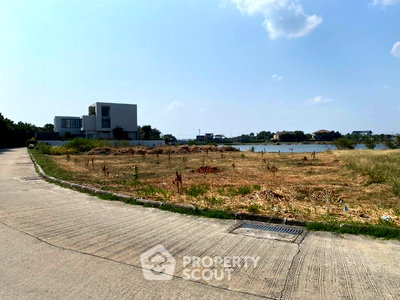 Land for sale Pracha Chuen Road : 920 m² Land for Sale in Ban Mai (ID 1542037)