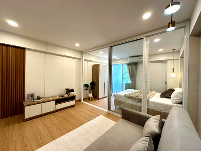 Condos for sale : Pet Friendly Studio Zone for Sale