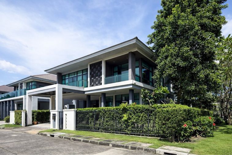 4-bed house for sale, 328 sqm, 99 sq wah, Setthasiri Pattanakarn