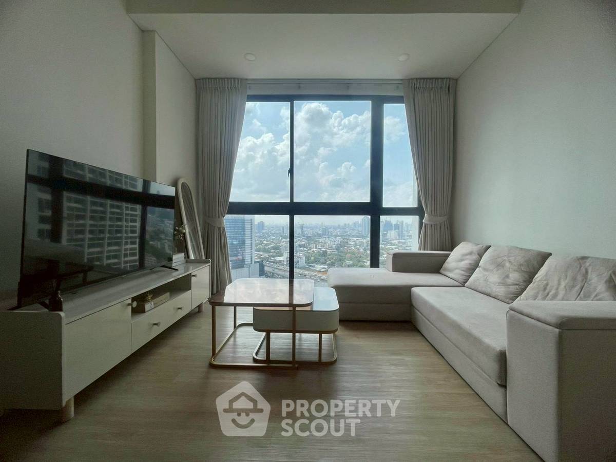 picture 1-BR Condo at Landmark @MRTA Station in Bang Kapi (ID 2758569) - 2/5