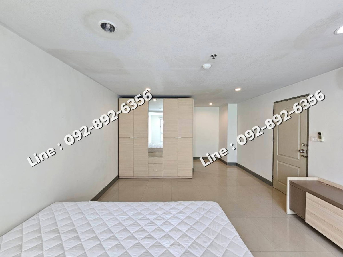 รูป ขายถูก: คอนโดห้องมุม Combine 74 ตรม. รีเจ้นท์ โฮม 7/1 บางนา-สรรพาวุธ  - รูปที่ 3/12