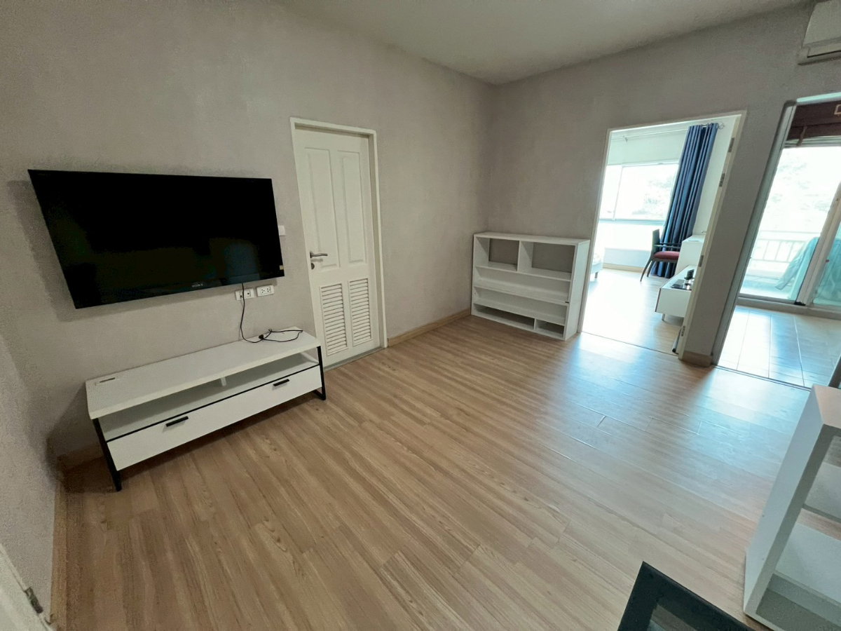 รูป เดอะ คิท แจ้งวัฒนะ ห้องใหญ่ ปากซอยตี๋น้อย แจ้งวัฒนะ เฟอร์ครบ - รูปที่ 3/16