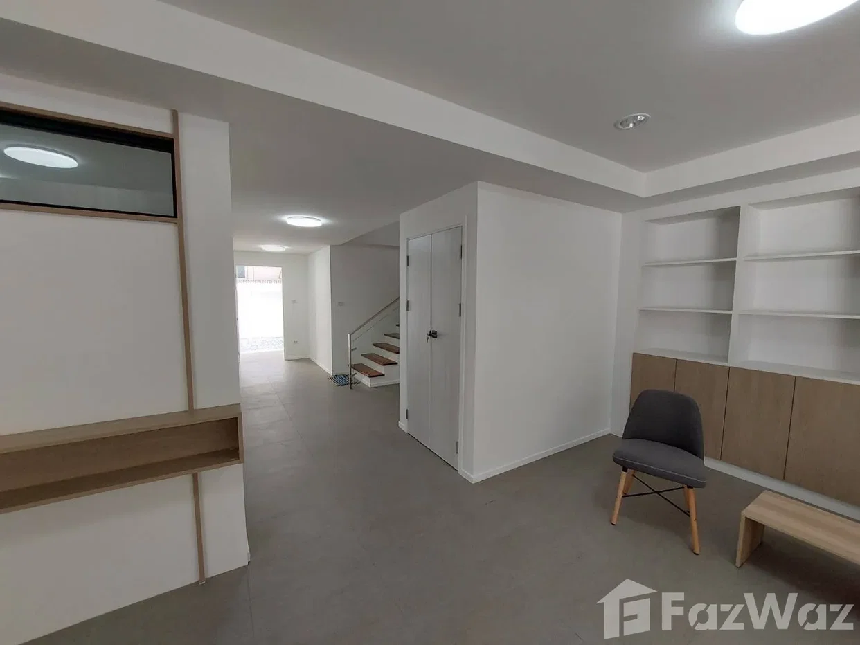 รูป ขาย บ้านเดี่ยว 4 ห้องนอน ใน พระโขนงเหนือ, กรุงเทพมหานคร 6169845 - รูปที่ 10/16