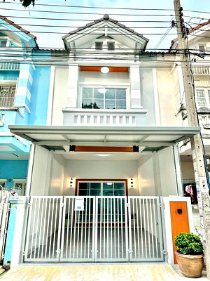 ทาวน์โฮม นนทบุรี : บ้านสวย  รีโนเวทใหม่ หลังบ้านไม่ติดใคร   #หมู่บ้านปิยวรารมย์ เฟส 3 ถนนบ้านกล้วย – ไทรน้อย  บางบัวทอง