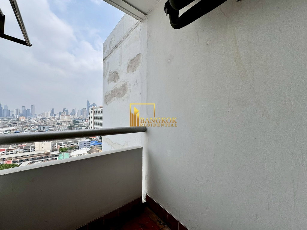 รูป Luxurious 3 Bedroom Serviced Apartment in Sathorn For Rent - BR7276SA - รูปที่ 11/38
