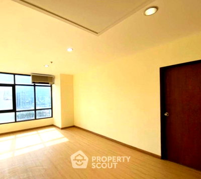 Condos for sale : 1-BR Condo at Phayathai Place near BTS Phaya Thai (ID 2768957)
