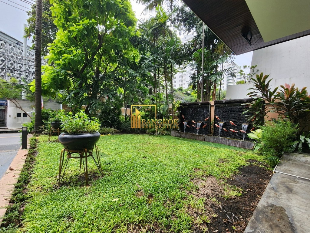 รูป Renovated 4 Bedroom Duplex Penthouse For Rent in Asoke Area - BR0355AP - รูปที่ 56/58