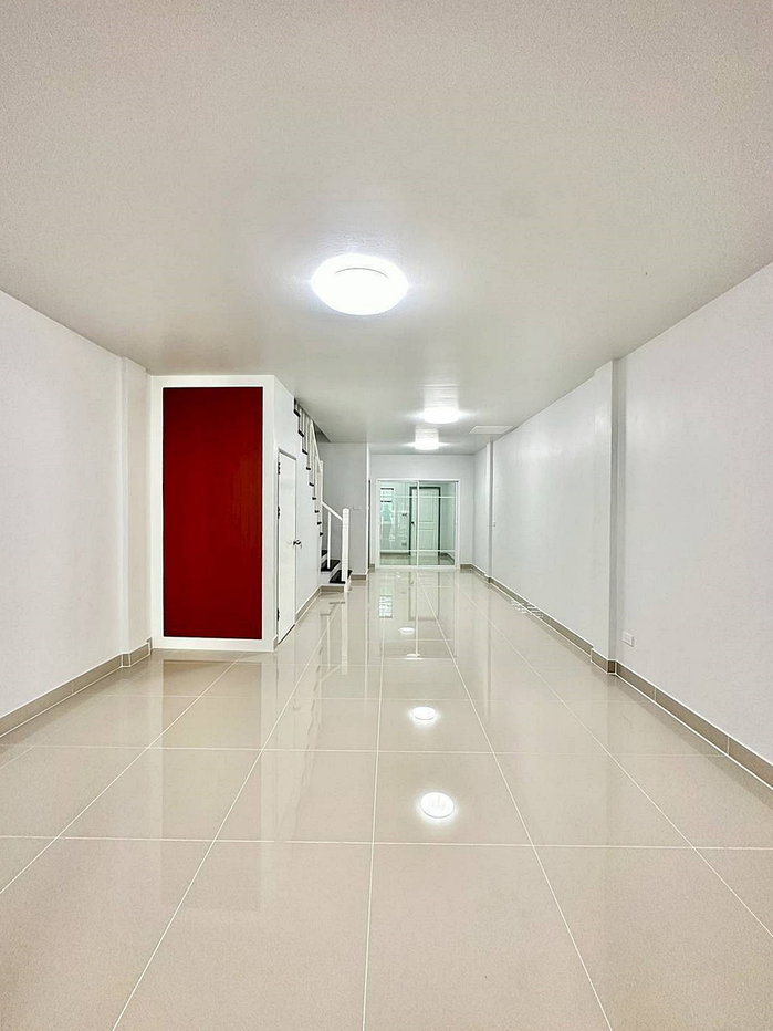 รูป ขายถูก  บ้านสวย  รีโนเวทใหม่ หลังบ้านไม่ติดใคร   #หมู่บ้านปิยวรารมย์ เฟส 3 ถนนบ้านกล้วย – ไทรน้อย  บางบัวทอง - รูปที่ 7/18