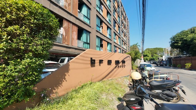 รูป บราวน์คอนโด รัชดา32 ฝั่งสระ วิวสวย ราคาดี - รูปที่ 1/24