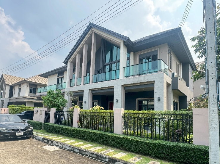 ขายบ้านเดี่ยว : (B0025) 🔥 บ้านเดี่ยวหรูหลังมุม Type ใหญ่สุด | บางกอกบูเลอวาร์ด แจ้งวัฒนะ 2 | พร้อมอยู่ ทำเลศักยภาพ