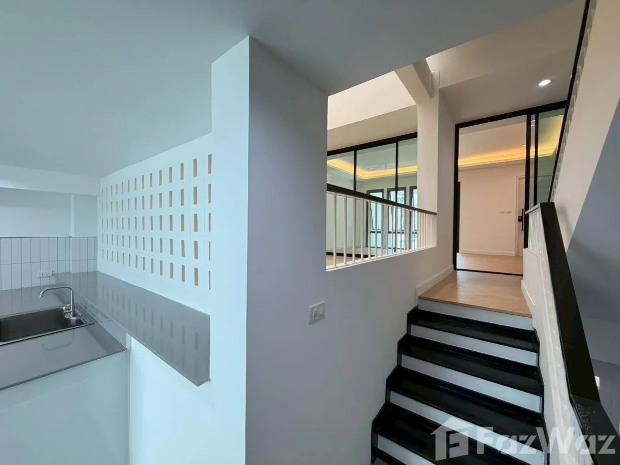 รูป ขาย บ้านเดี่ยว 4 ห้องนอน ใน บางจาก, กรุงเทพมหานคร 6172141 - รูปที่ 11/28