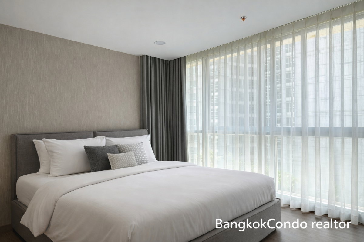 picture ❤️‍🔥 Rare Unit For Rent 📌 The Rajdamri Condominium (Line: @rent2022) | Near BTS Ratchadamri  ✨ Ready to move in! ✨ 📌 Ref Code: A11119 - 2/13