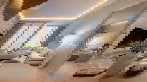 Live Large in Bangkok CBD — With Your Pets by Your Side 🐕 A rare 134 sqm residence in Asok, designed for comfort, space, and modern family living – LTH14848