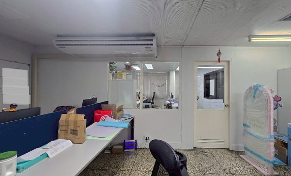 picture 6-Storey Building for Rent with Parking, location Phrom Phong ** NO CO-AGENT ** - 7/9