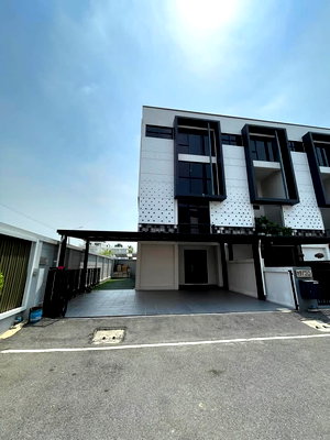 Home office for rent Boromarajonani College Of Nursing Noppharat Wachi : code : H158 The Harmoney Ramintra 62