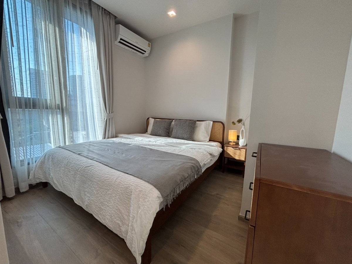 picture ✨🦄 Special Offer 🦄✨ The Crest Park Residences - 6/15