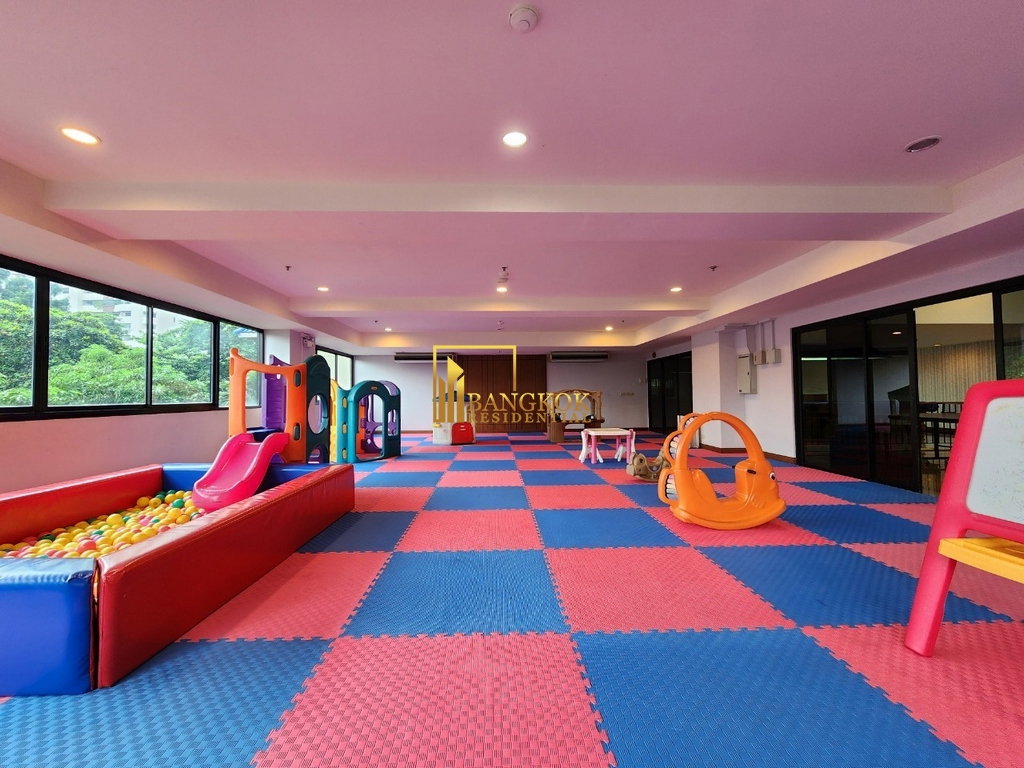 รูป Renovated 4 Bedroom Duplex Penthouse For Rent in Asoke Area - BR0355AP - รูปที่ 45/58